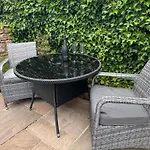 別荘 Charming Cosy Near The District